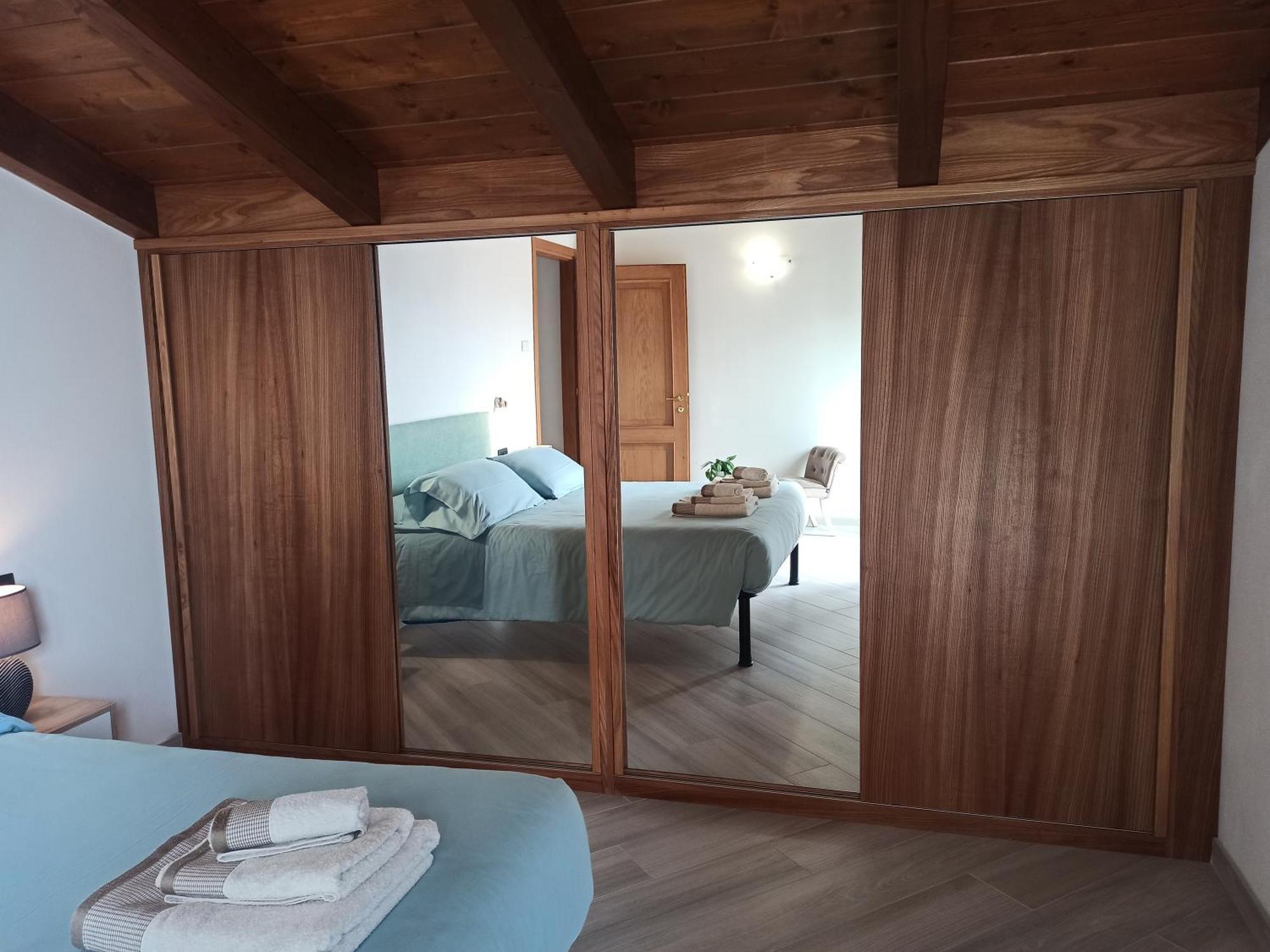 Larius Apartment - Como Lake View Mandello del Lario Exteriör bild
